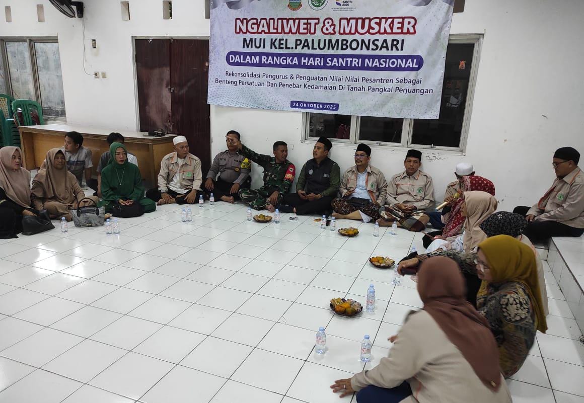 Santri Penebar Kedamaian, MUI Kelurahan Palumbonsari Karawang,Gelar Musker dan Ngaliwet Kebersamaan