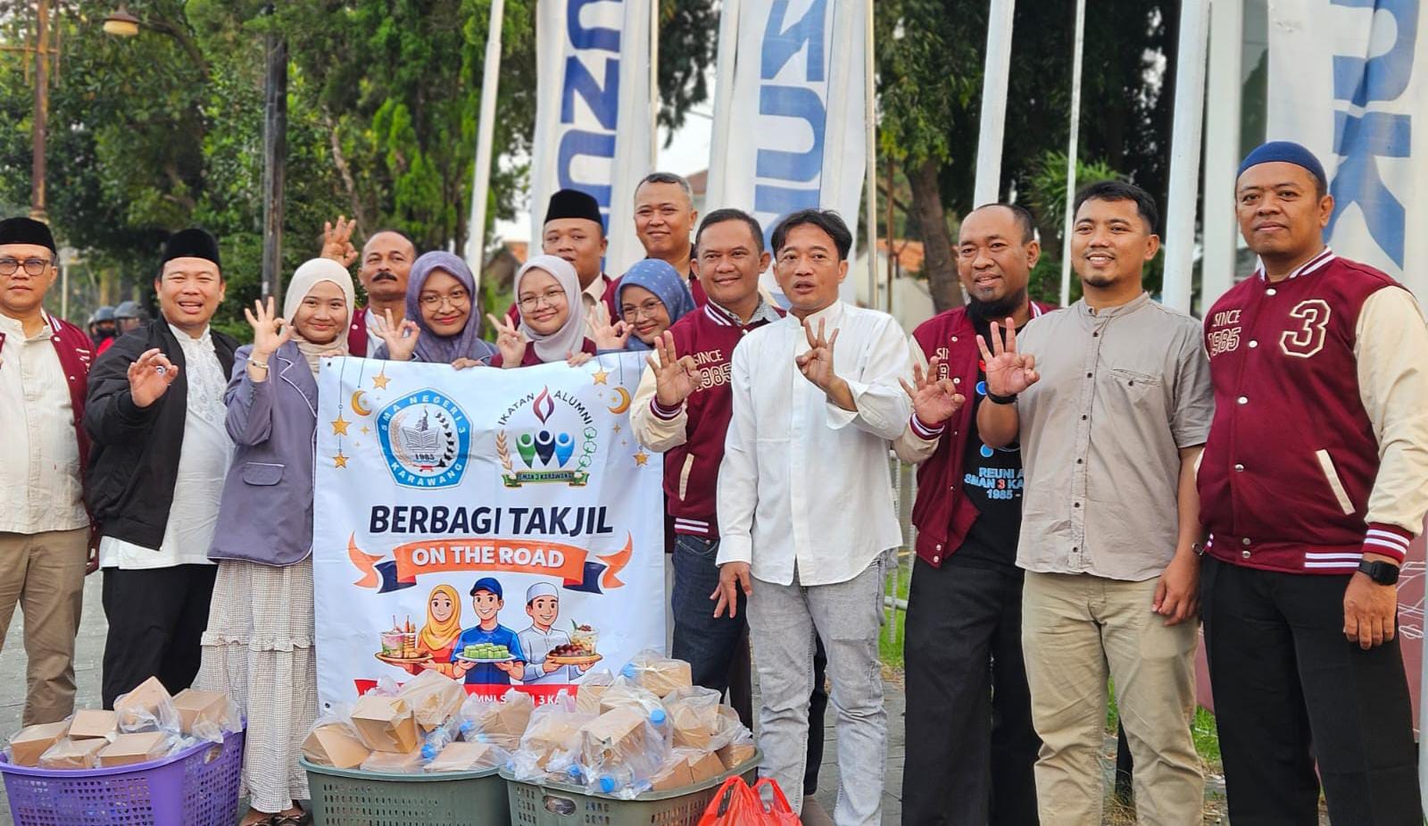 Alumni SMAN 3 Karawang Menebar Kebaikan di Bulan Suci Ramadhan!
